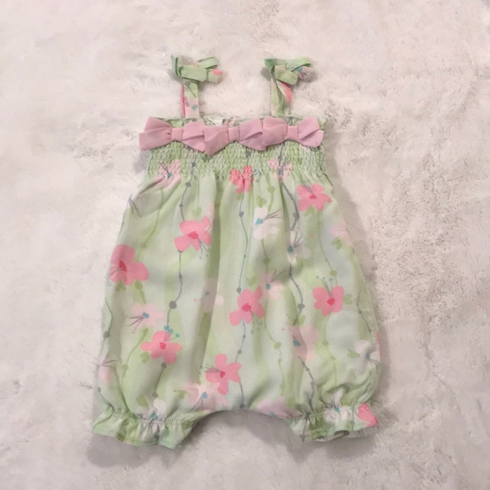 Baby Girl Floral Romper! 🎀🌸💖